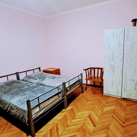 Apartment With A Nice Terrace In Old City Center Tbilissi Extérieur photo